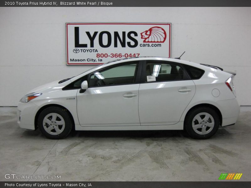 Blizzard White Pearl / Bisque 2010 Toyota Prius Hybrid IV