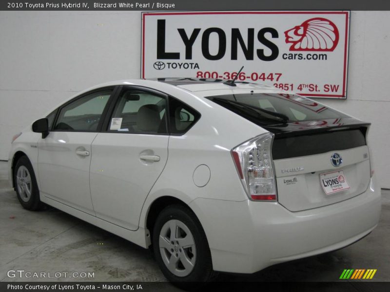 Blizzard White Pearl / Bisque 2010 Toyota Prius Hybrid IV