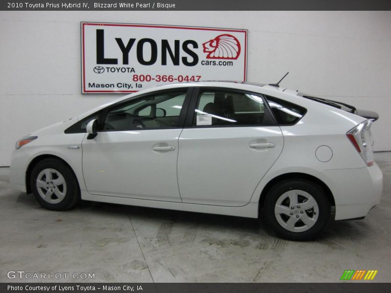 Blizzard White Pearl / Bisque 2010 Toyota Prius Hybrid IV