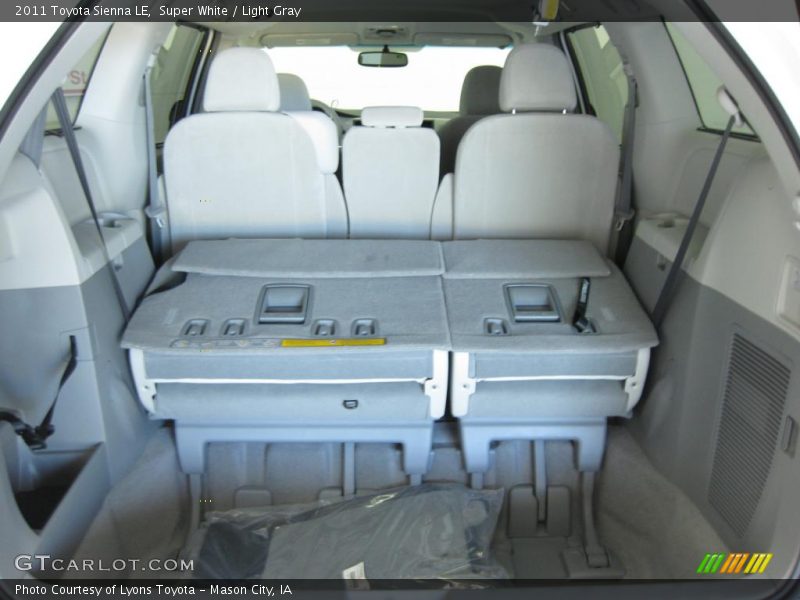 Super White / Light Gray 2011 Toyota Sienna LE