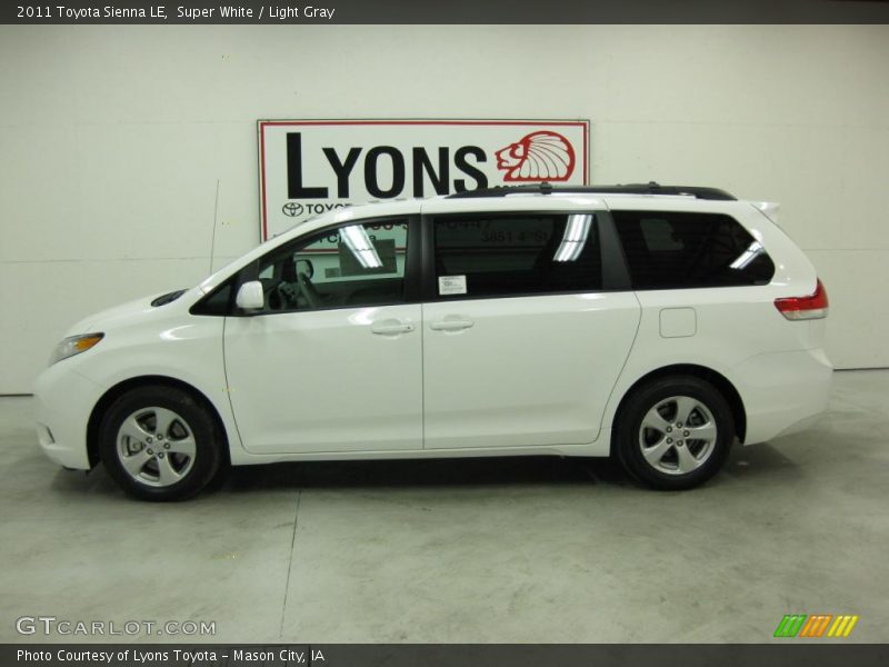 Super White / Light Gray 2011 Toyota Sienna LE
