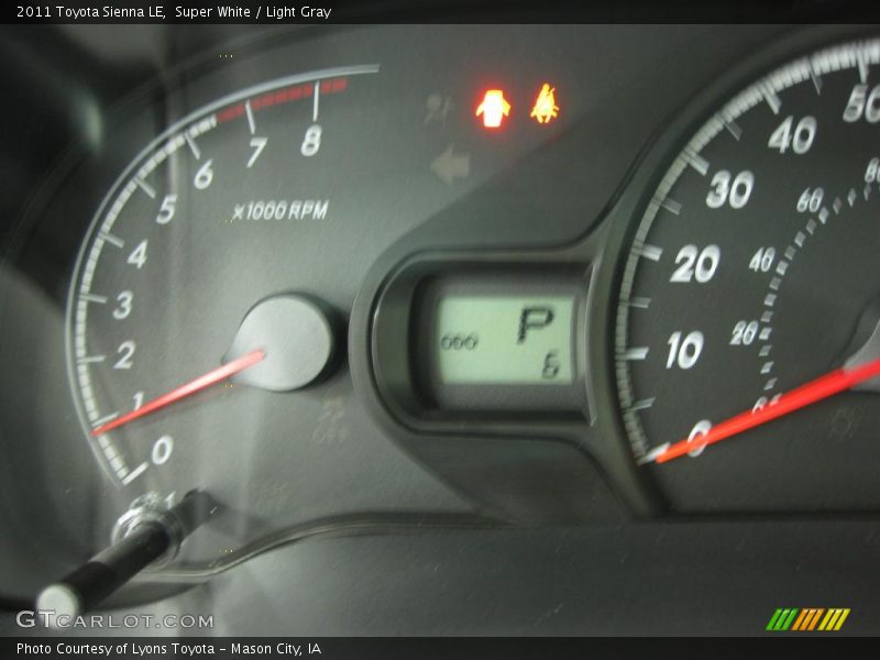 Super White / Light Gray 2011 Toyota Sienna LE