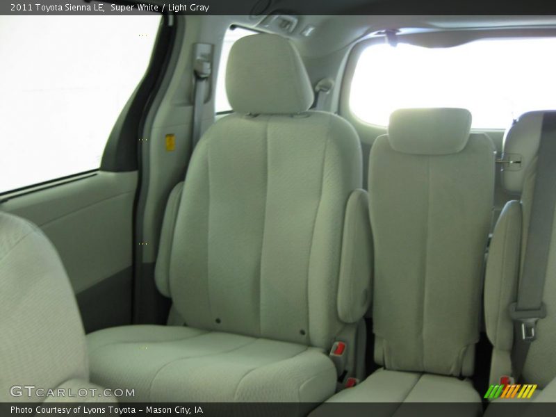 Super White / Light Gray 2011 Toyota Sienna LE