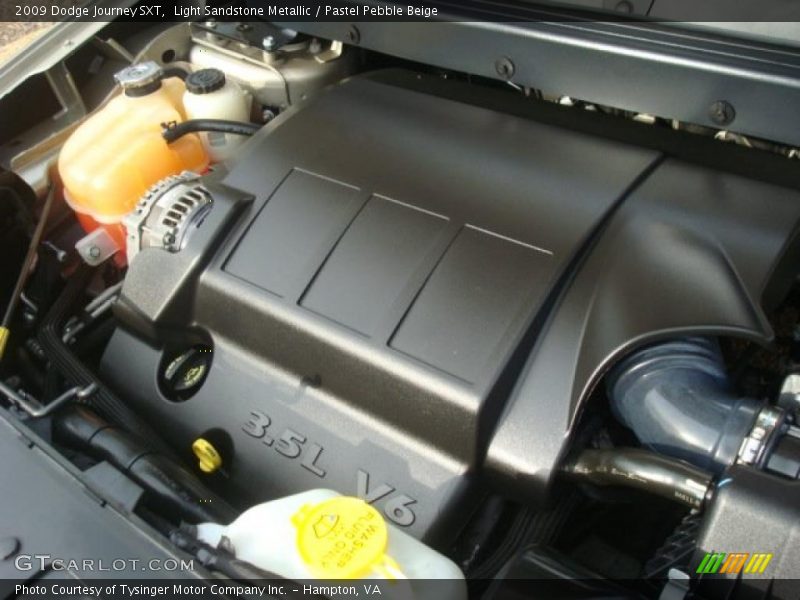 Light Sandstone Metallic / Pastel Pebble Beige 2009 Dodge Journey SXT