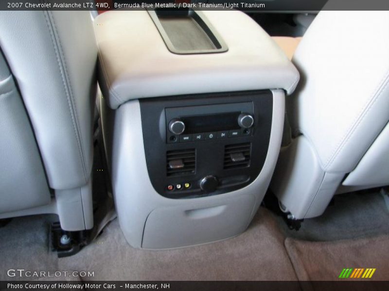 Bermuda Blue Metallic / Dark Titanium/Light Titanium 2007 Chevrolet Avalanche LTZ 4WD