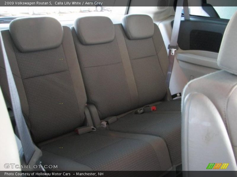 Calla Lilly White / Aero Grey 2009 Volkswagen Routan S