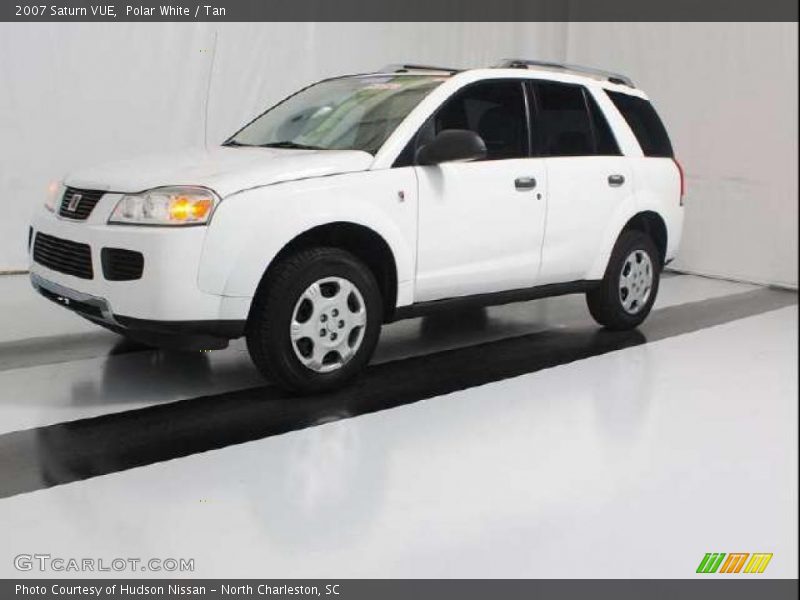 Polar White / Tan 2007 Saturn VUE