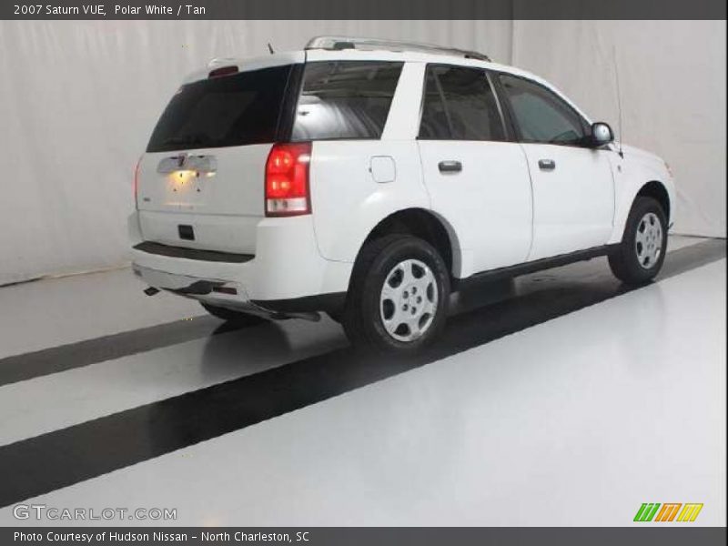 Polar White / Tan 2007 Saturn VUE
