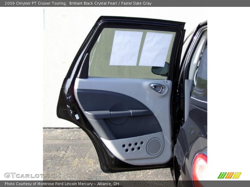 Brilliant Black Crystal Pearl / Pastel Slate Gray 2009 Chrysler PT Cruiser Touring