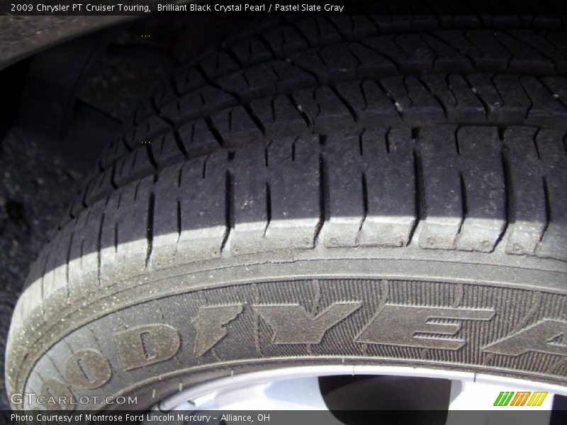 Brilliant Black Crystal Pearl / Pastel Slate Gray 2009 Chrysler PT Cruiser Touring
