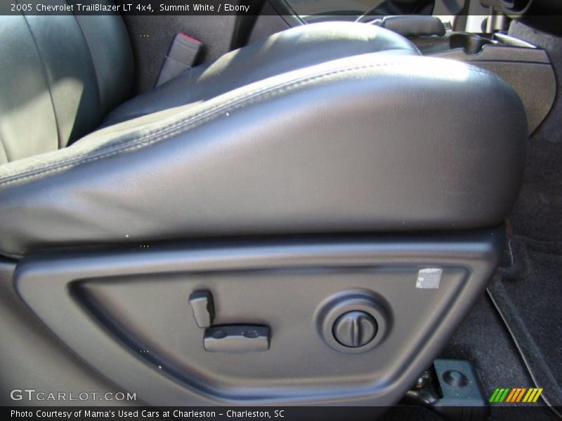 Summit White / Ebony 2005 Chevrolet TrailBlazer LT 4x4
