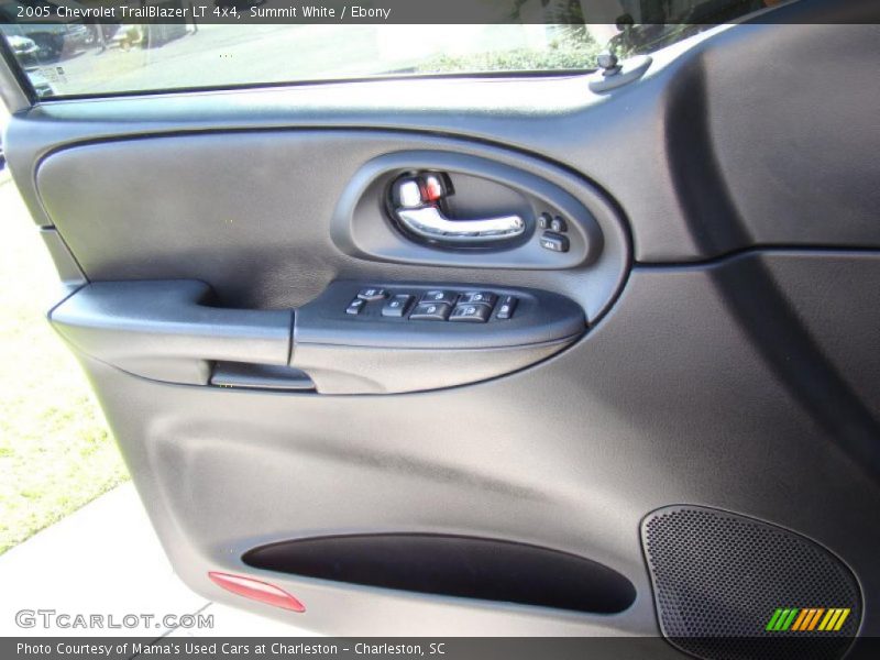 Summit White / Ebony 2005 Chevrolet TrailBlazer LT 4x4