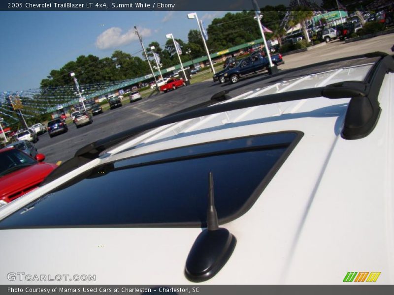 Summit White / Ebony 2005 Chevrolet TrailBlazer LT 4x4