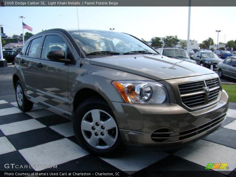Light Khaki Metallic / Pastel Pebble Beige 2008 Dodge Caliber SE