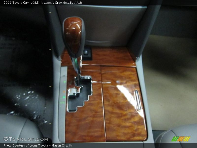 Magnetic Gray Metallic / Ash 2011 Toyota Camry XLE