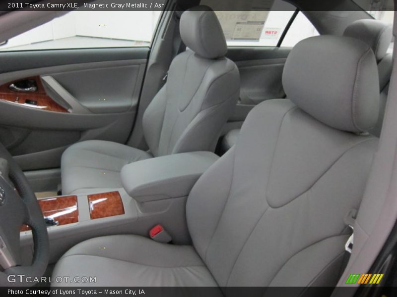 Magnetic Gray Metallic / Ash 2011 Toyota Camry XLE
