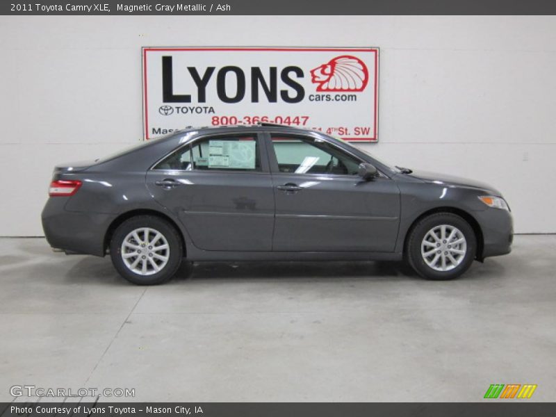 Magnetic Gray Metallic / Ash 2011 Toyota Camry XLE