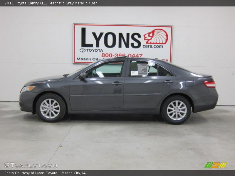 Magnetic Gray Metallic / Ash 2011 Toyota Camry XLE
