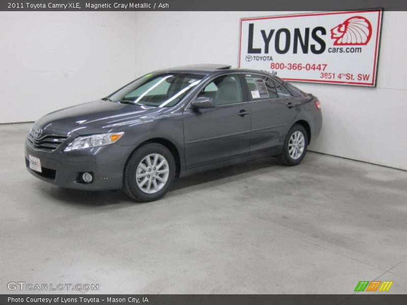 Magnetic Gray Metallic / Ash 2011 Toyota Camry XLE