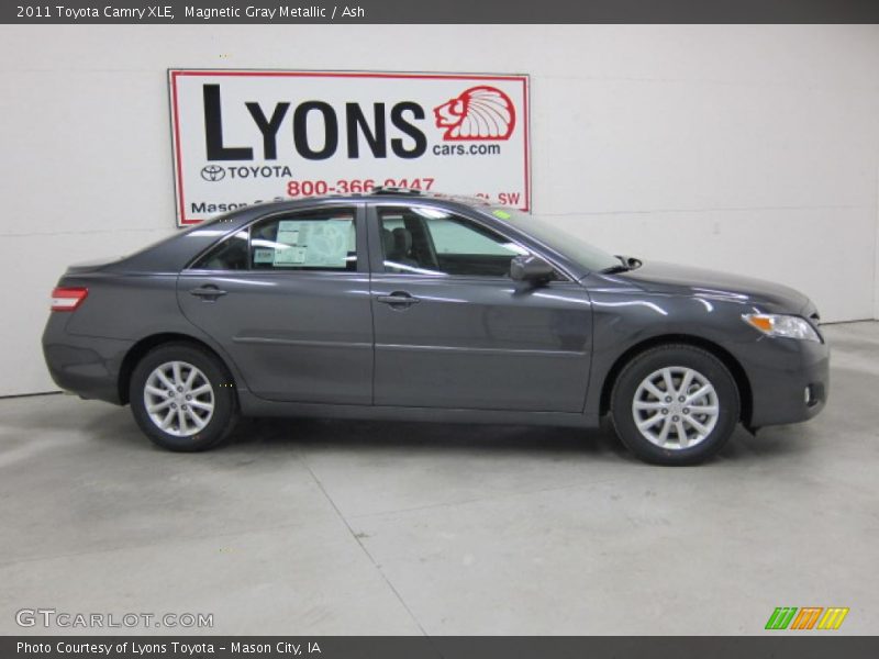 Magnetic Gray Metallic / Ash 2011 Toyota Camry XLE