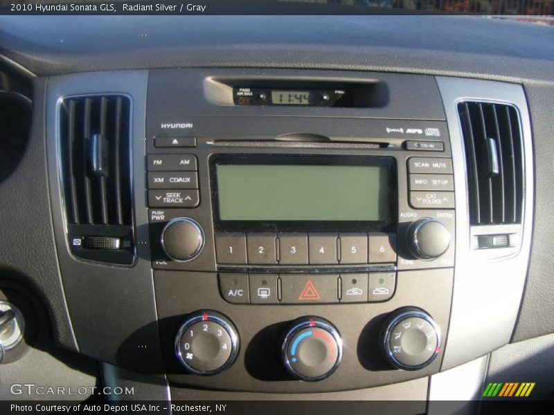 Radiant Silver / Gray 2010 Hyundai Sonata GLS