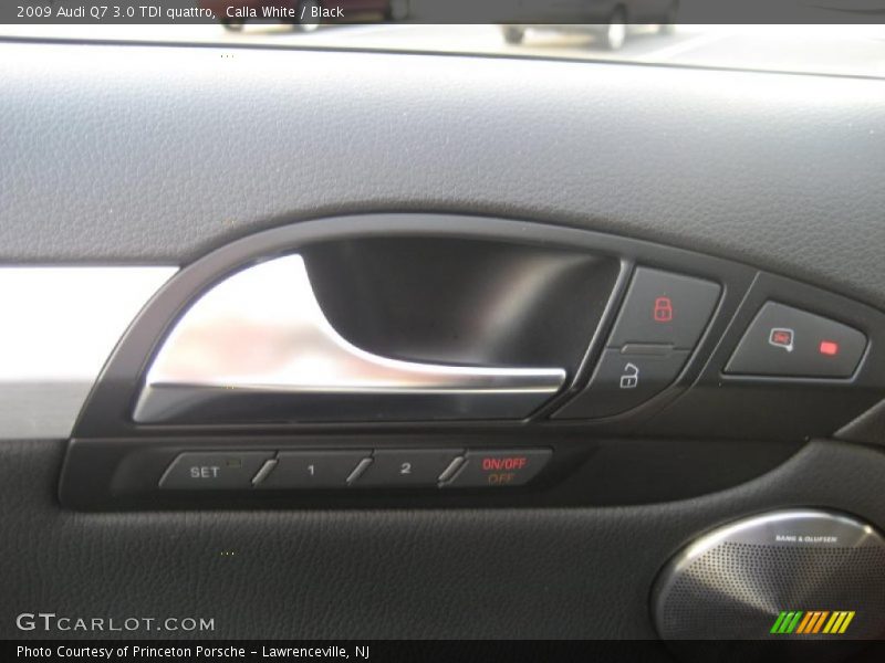 Calla White / Black 2009 Audi Q7 3.0 TDI quattro
