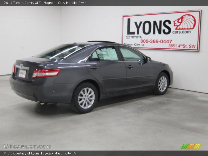 Magnetic Gray Metallic / Ash 2011 Toyota Camry XLE