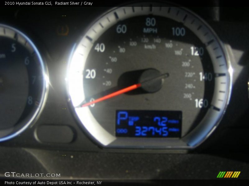 Radiant Silver / Gray 2010 Hyundai Sonata GLS