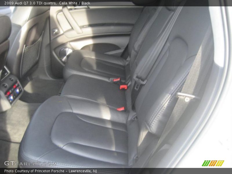 Calla White / Black 2009 Audi Q7 3.0 TDI quattro