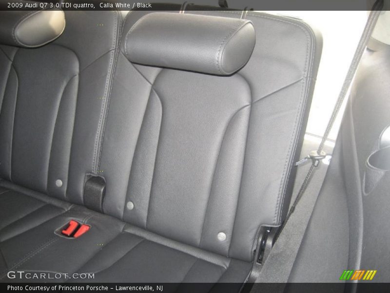 Calla White / Black 2009 Audi Q7 3.0 TDI quattro