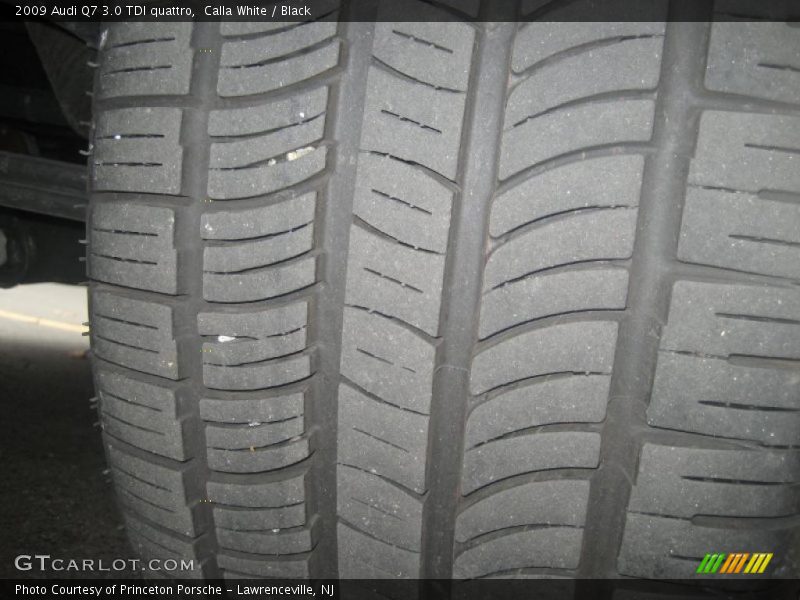 Calla White / Black 2009 Audi Q7 3.0 TDI quattro
