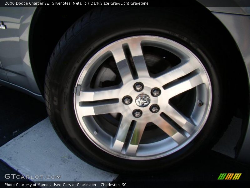 Silver Steel Metallic / Dark Slate Gray/Light Graystone 2006 Dodge Charger SE