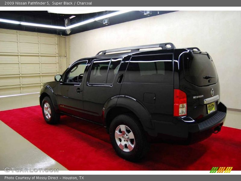 Super Black / Charcoal 2009 Nissan Pathfinder S