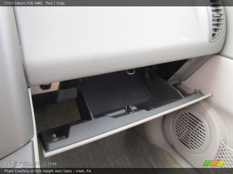 Red / Gray 2003 Saturn VUE AWD