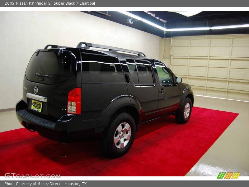 Super Black / Charcoal 2009 Nissan Pathfinder S