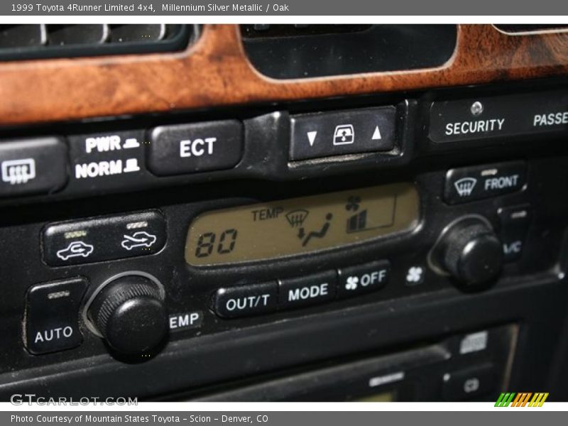 Millennium Silver Metallic / Oak 1999 Toyota 4Runner Limited 4x4