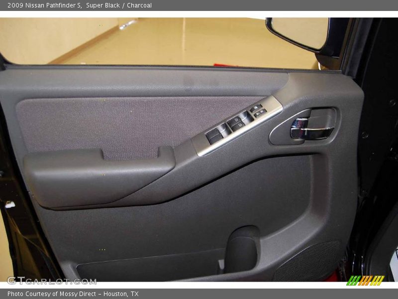 Super Black / Charcoal 2009 Nissan Pathfinder S