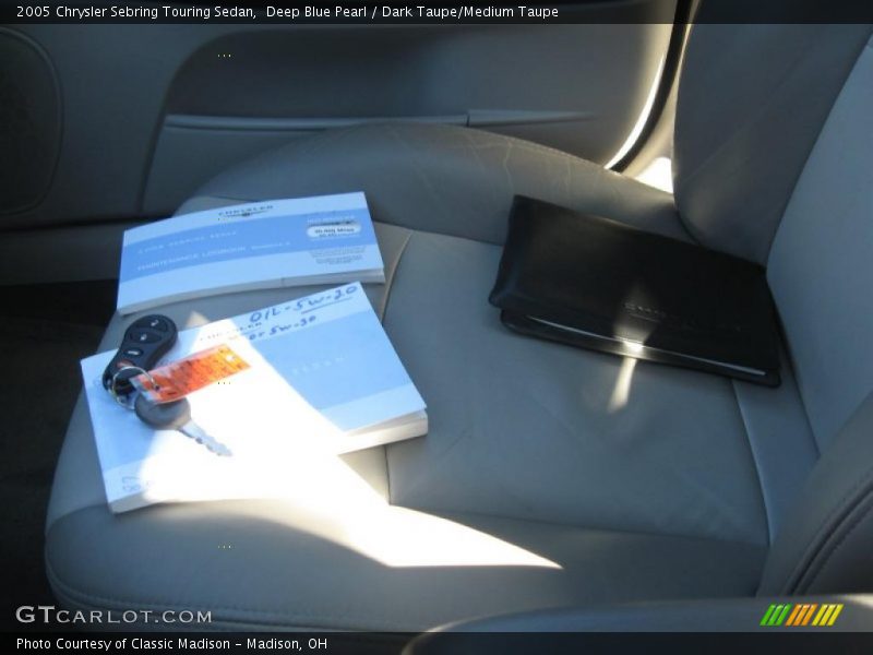Deep Blue Pearl / Dark Taupe/Medium Taupe 2005 Chrysler Sebring Touring Sedan