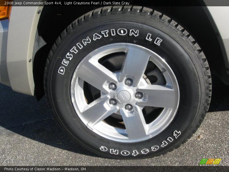 Light Graystone Pearl / Dark Slate Gray 2008 Jeep Commander Sport 4x4
