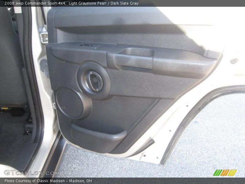 Light Graystone Pearl / Dark Slate Gray 2008 Jeep Commander Sport 4x4