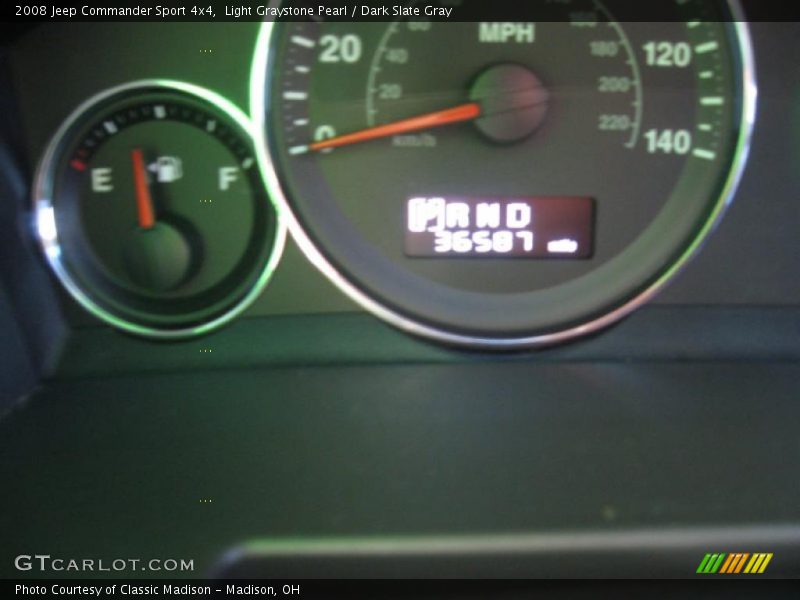 Light Graystone Pearl / Dark Slate Gray 2008 Jeep Commander Sport 4x4