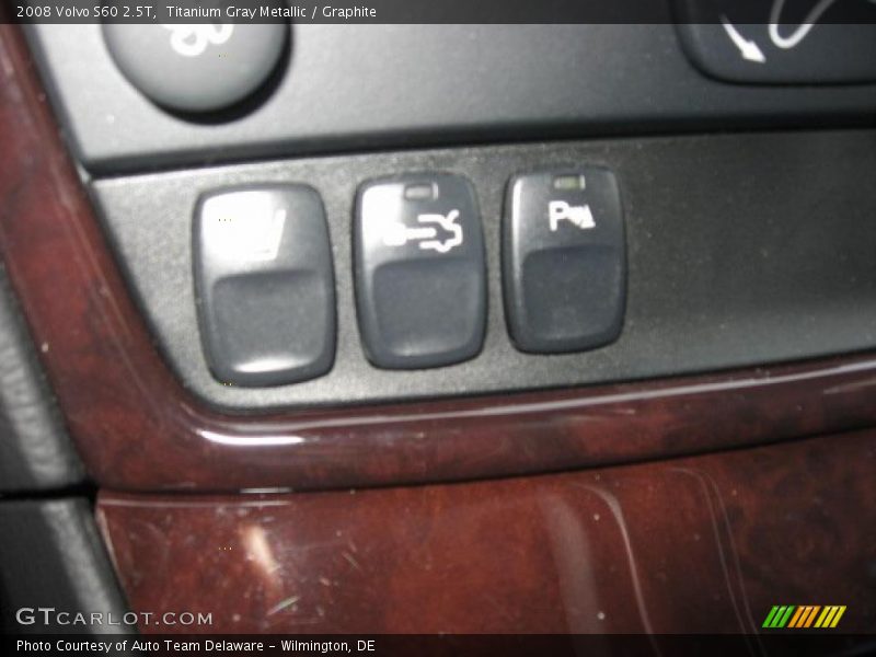 Titanium Gray Metallic / Graphite 2008 Volvo S60 2.5T