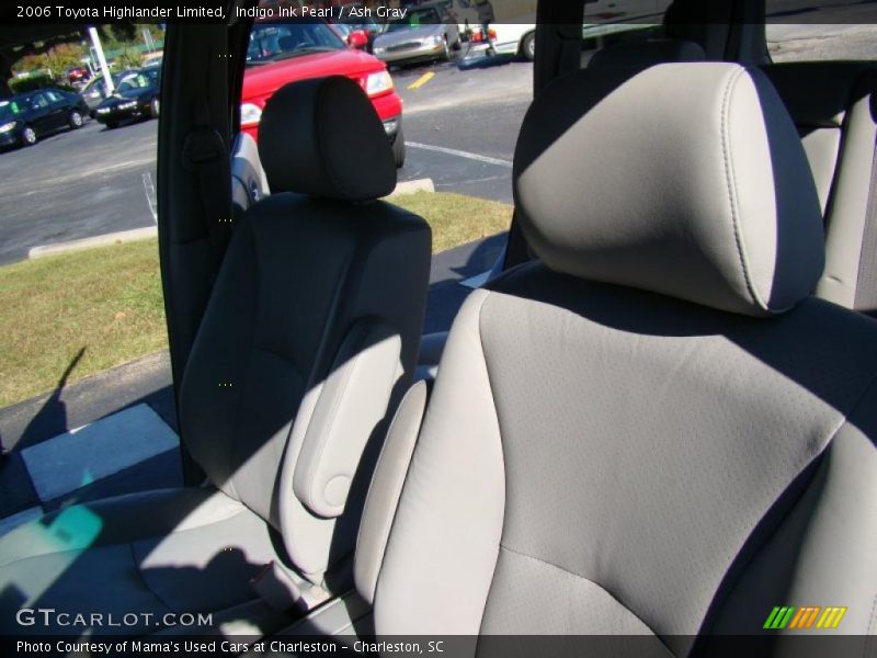 Indigo Ink Pearl / Ash Gray 2006 Toyota Highlander Limited
