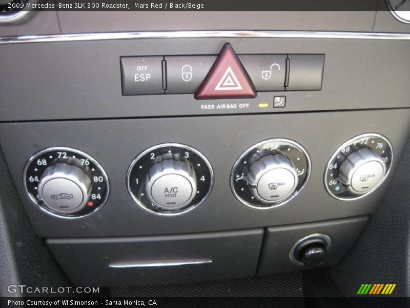 Controls of 2009 SLK 300 Roadster