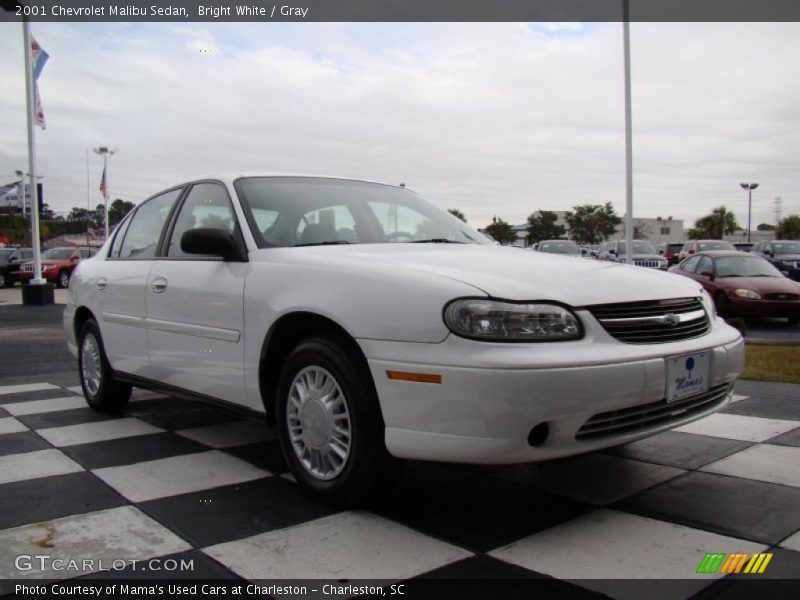 Bright White / Gray 2001 Chevrolet Malibu Sedan
