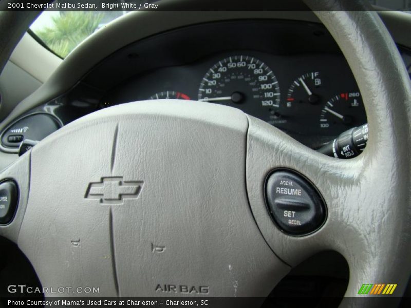 Bright White / Gray 2001 Chevrolet Malibu Sedan