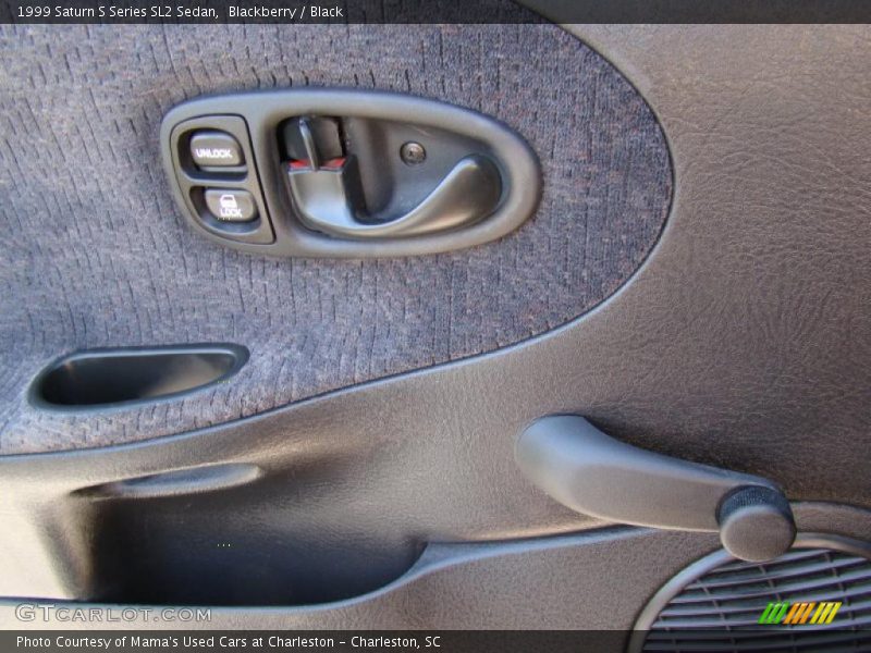 Blackberry / Black 1999 Saturn S Series SL2 Sedan