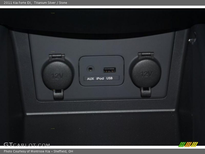 Controls of 2011 Forte EX