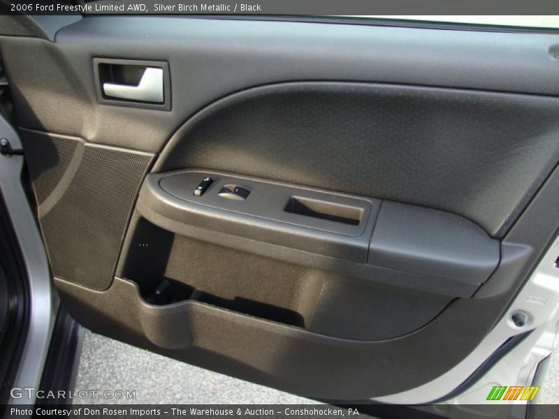 Door Panel of 2006 Freestyle Limited AWD