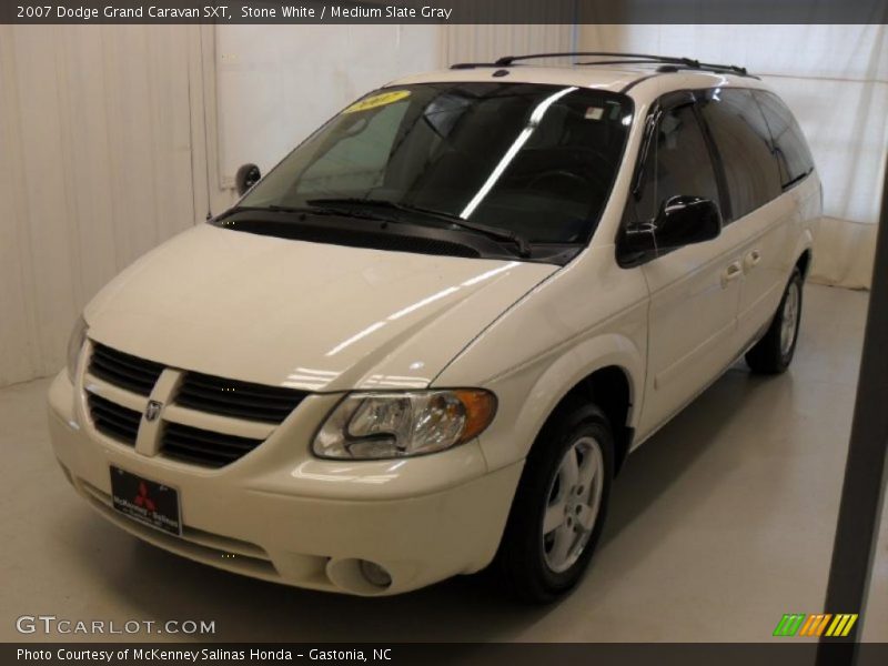 Stone White / Medium Slate Gray 2007 Dodge Grand Caravan SXT